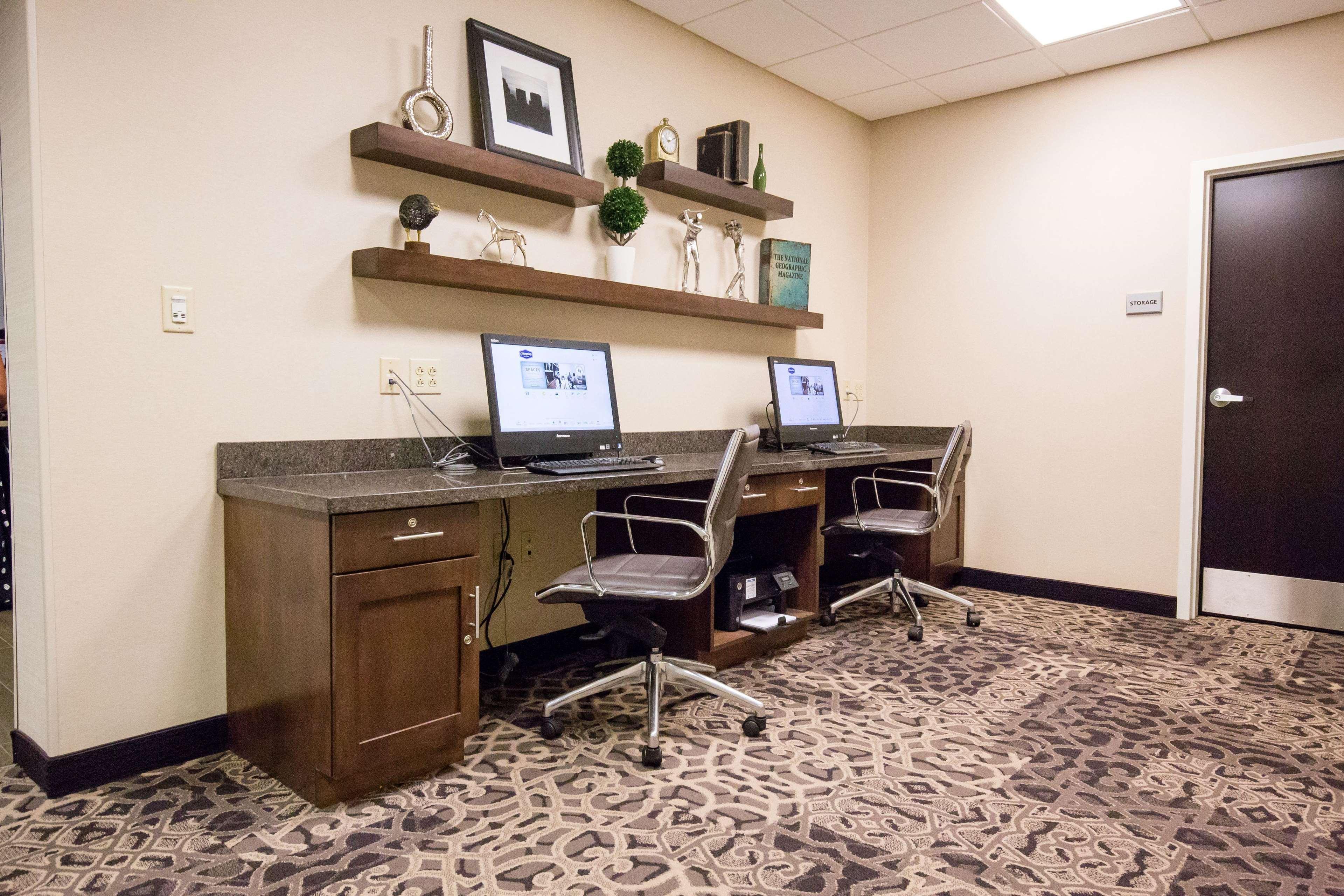 Hotel Hampton & - Pittsburgh/harmarville, Pa Harmarville