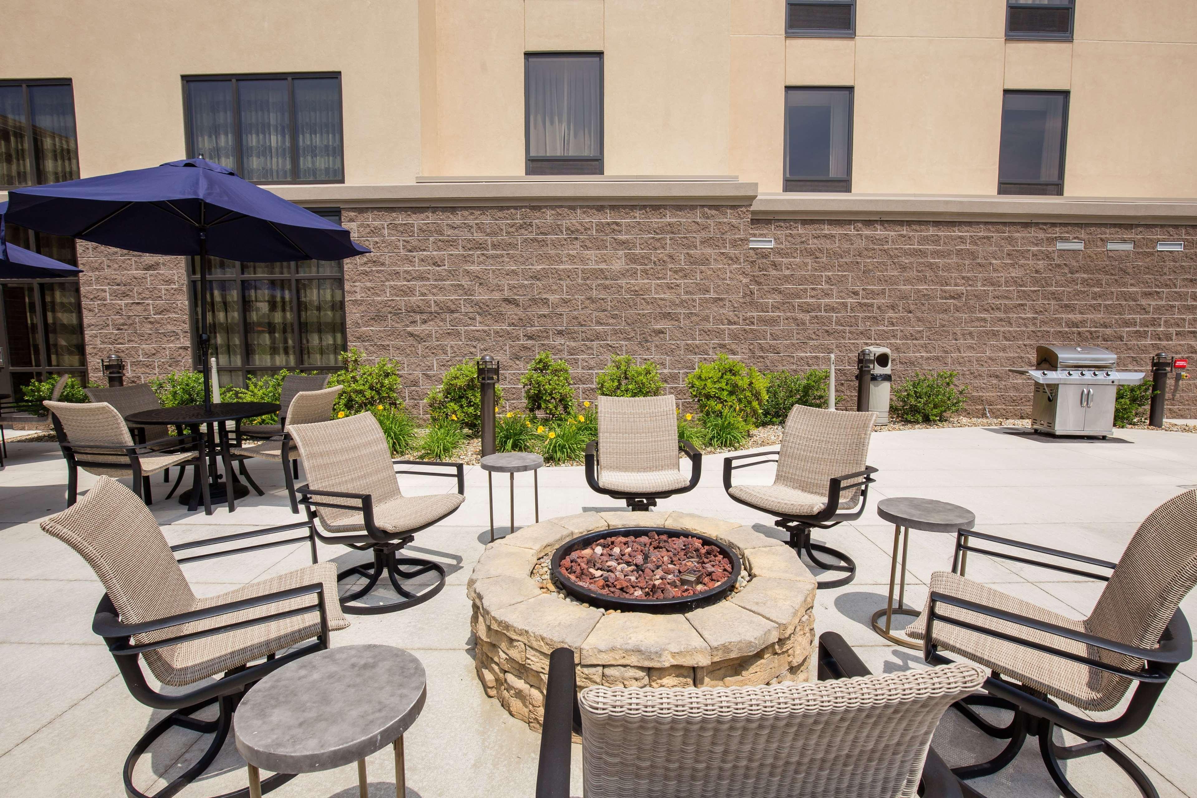 Hotel Hampton & - Pittsburgh/harmarville, Pa Harmarville