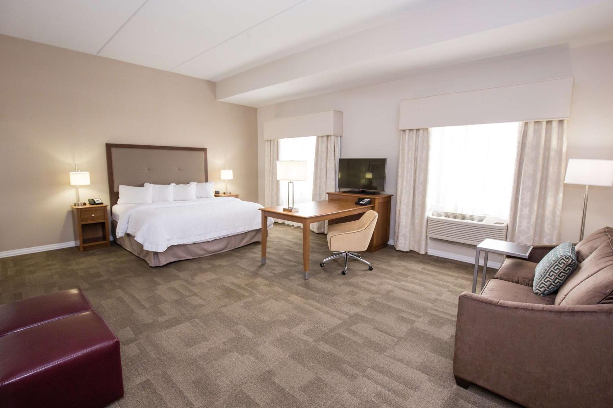 Hotel Hampton & - Pittsburgh/harmarville, Pa 3*